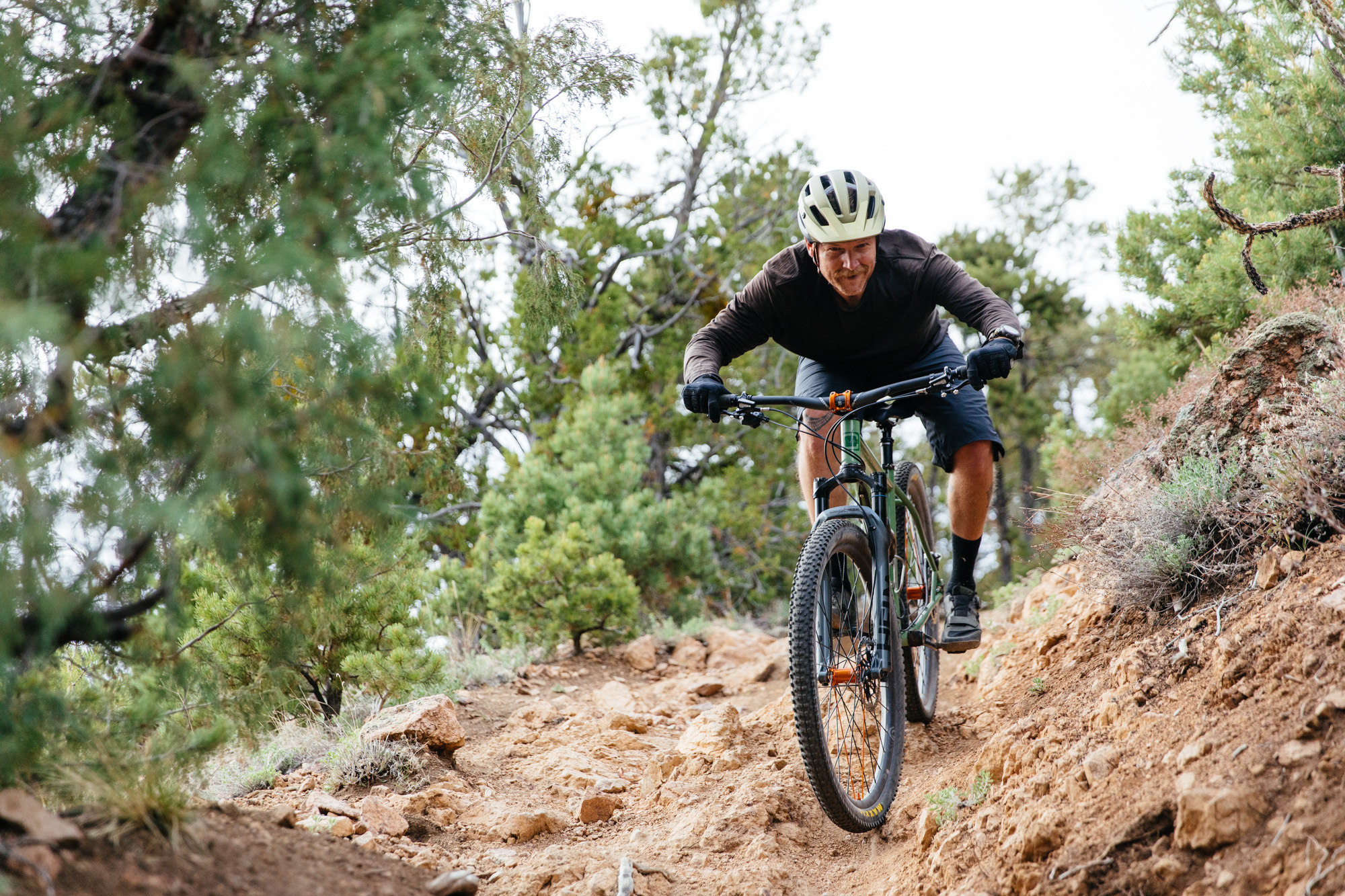ShuN Chunder and Chamisa on the Chumba Sendero 29er Hardtail