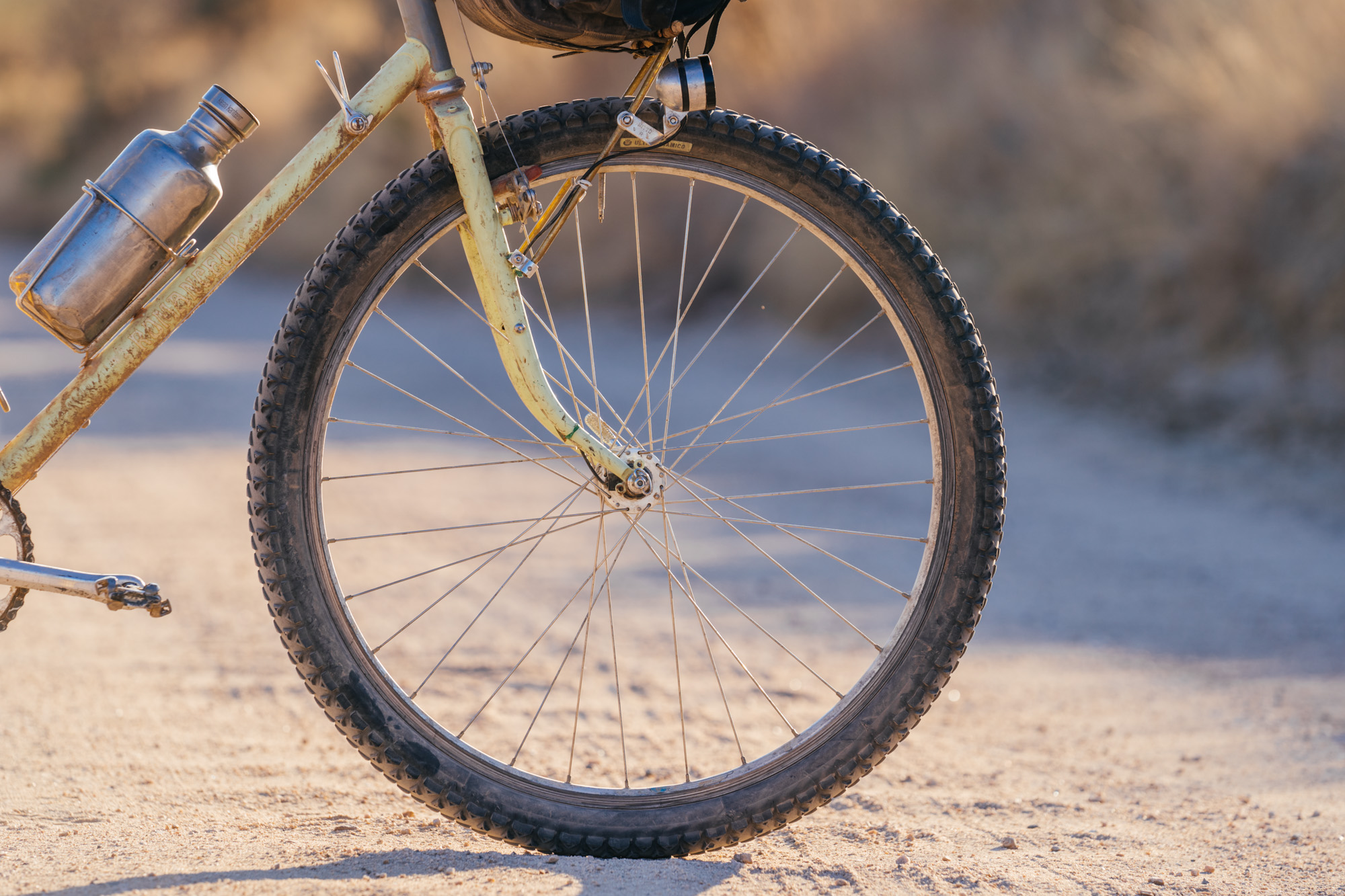 Rubber Baron Ronnie and His 650b Ultradynamico Crust