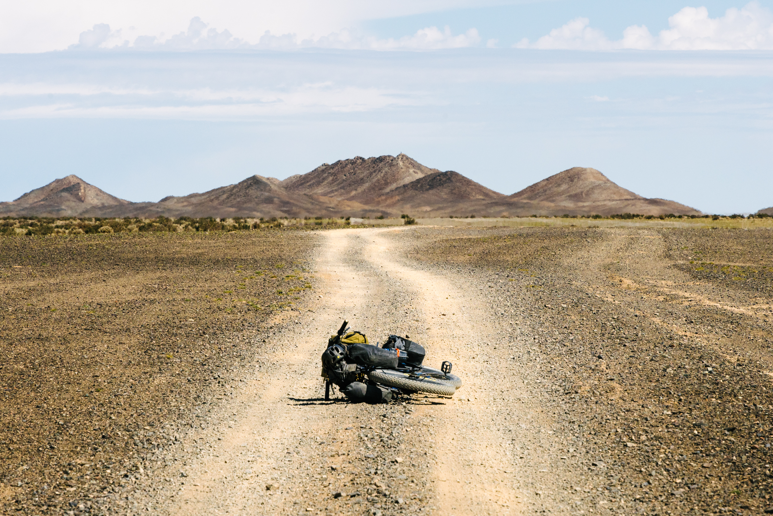 Ryan Wilson Crosses Mongolia's Desolate Zavkhan Steppe – Ryan