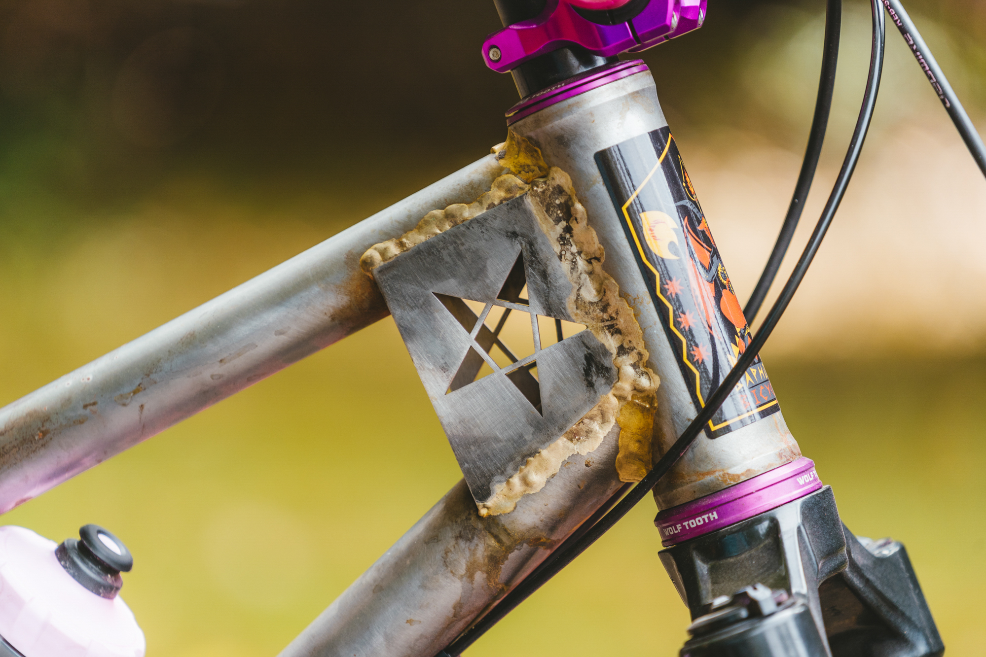 Radical Rigs 01: Dillen Maurer’s “Fall Risk” Custom Full Suspension and ...
