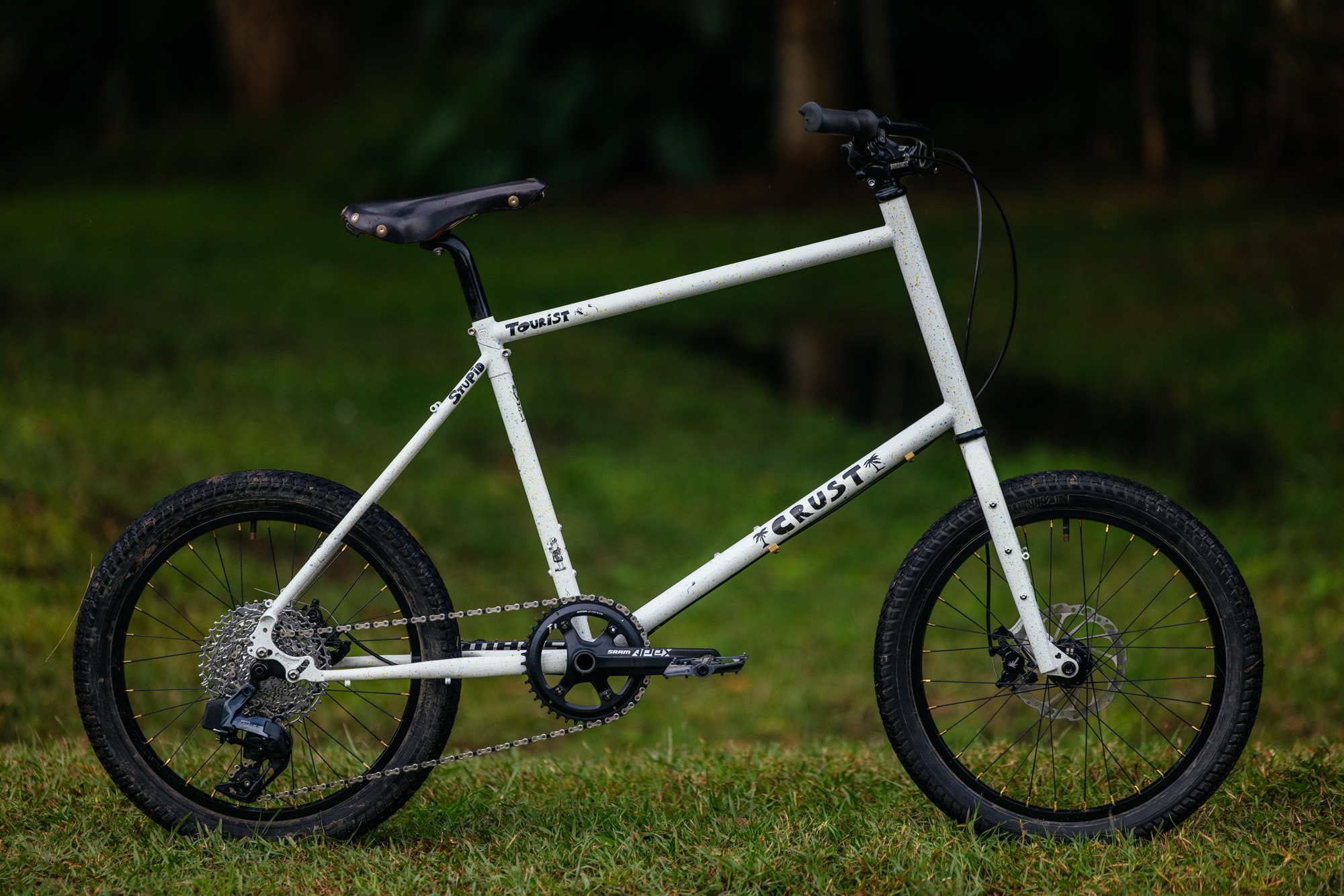 A Look at the Crust Bikes Australia Wheelhouse: Stupid Tourist