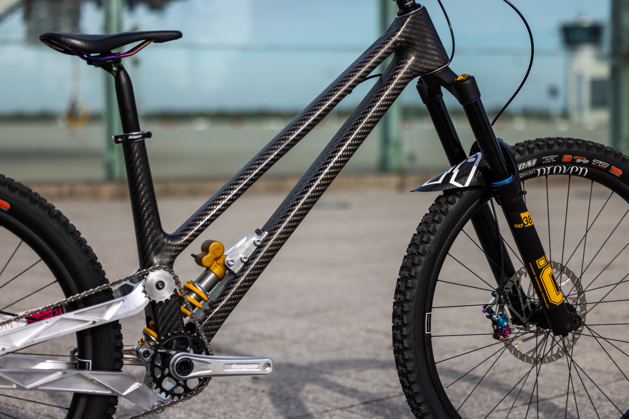 2024 Bespoked Dresden Part 04: Ergon Showcase With Corrent Components ...