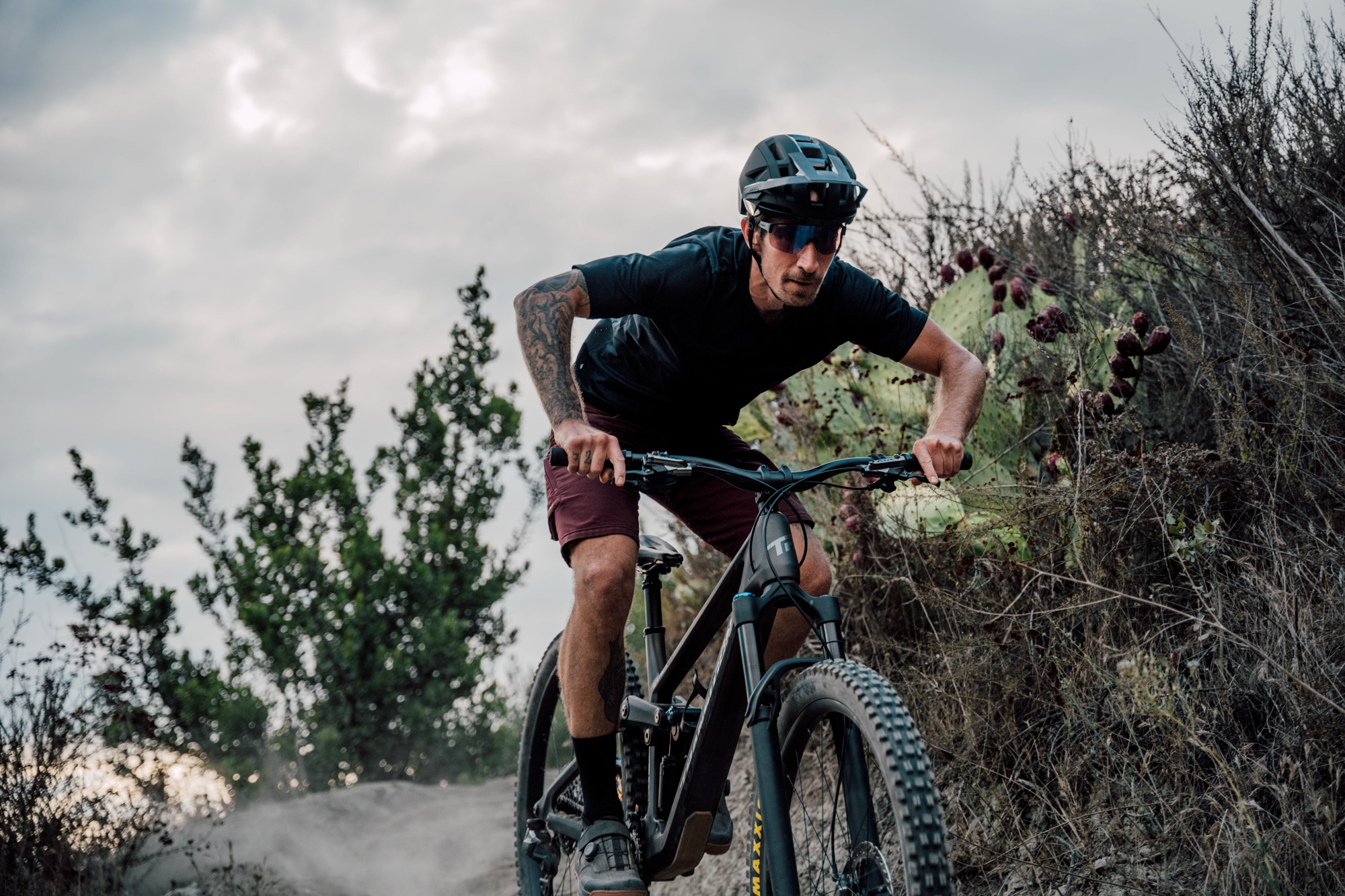 Lazer Unveils the Impala KinetiCore with DualCore Technology | The Radavist  | A group of individuals who share a love of cycling and the outdoors., image size:2000x1333