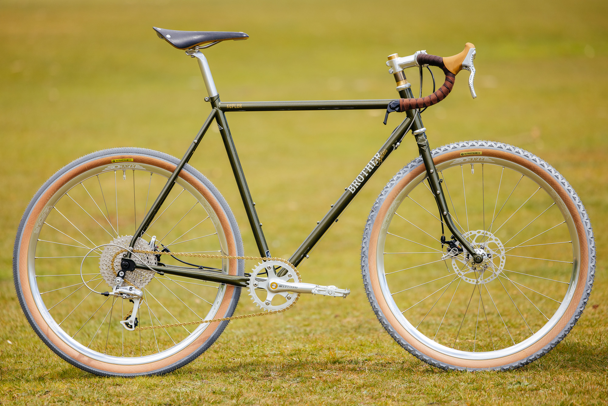 Tonic Fabrication Vanising Point ロードバイク Tokyo Fixed Gear: Tonic Fabrication Vanishing Point Build | The