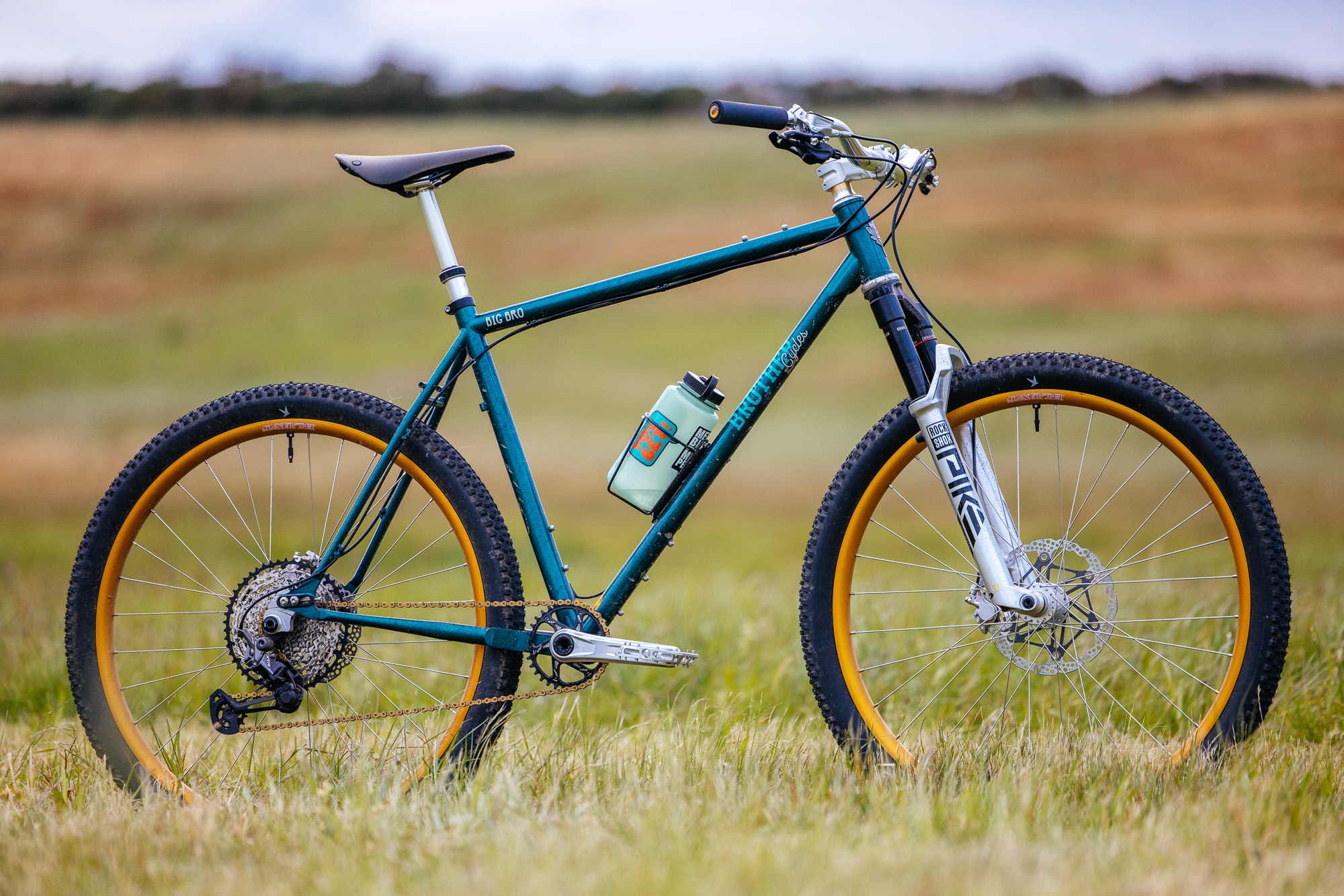Volume Bikes: The Ambiguous 26″ Vandal | The Radavist | A group of