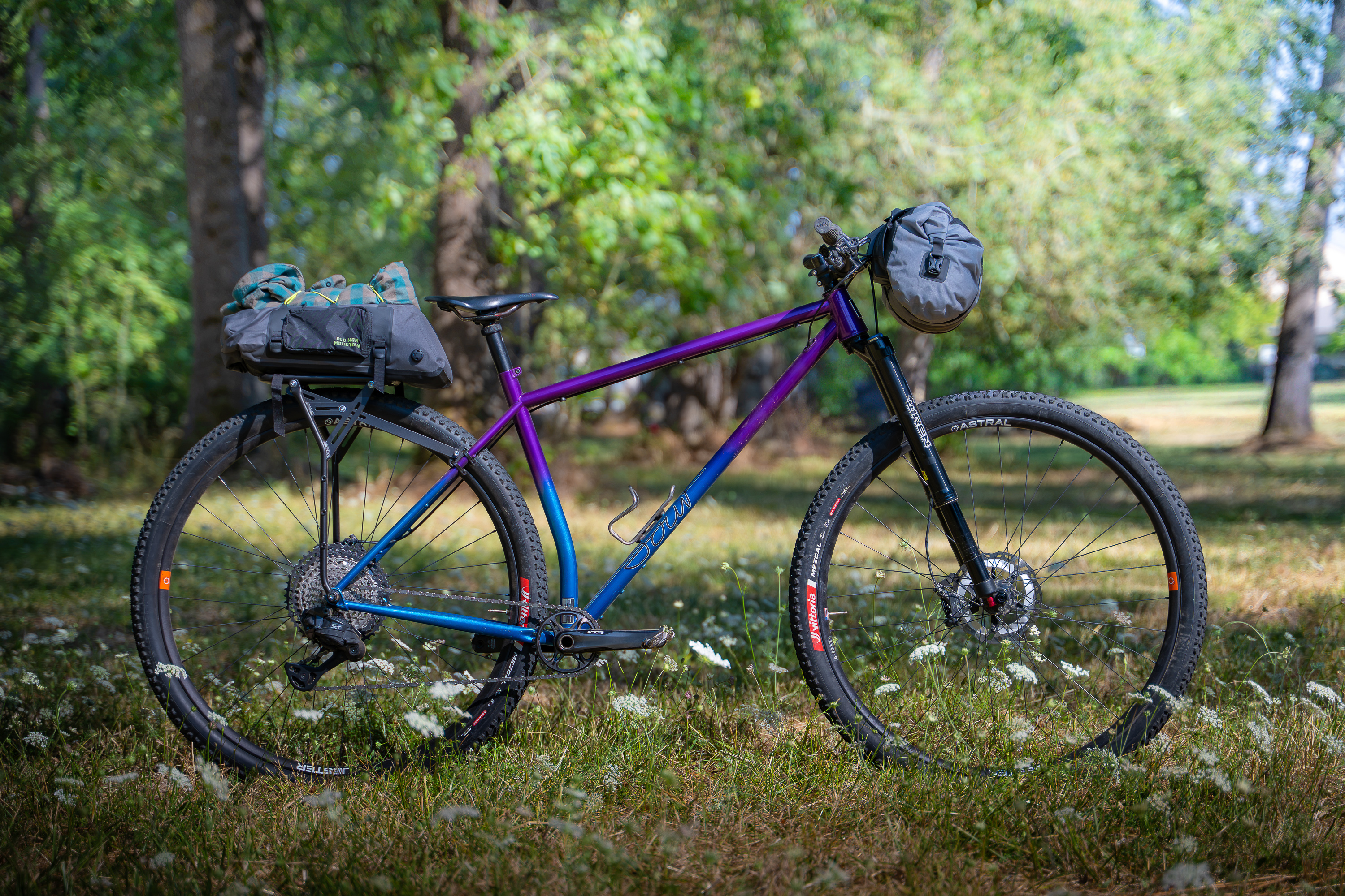 Old Man Mountain Announces Elkhorn and Divide Racks for 32er Bikes ...
