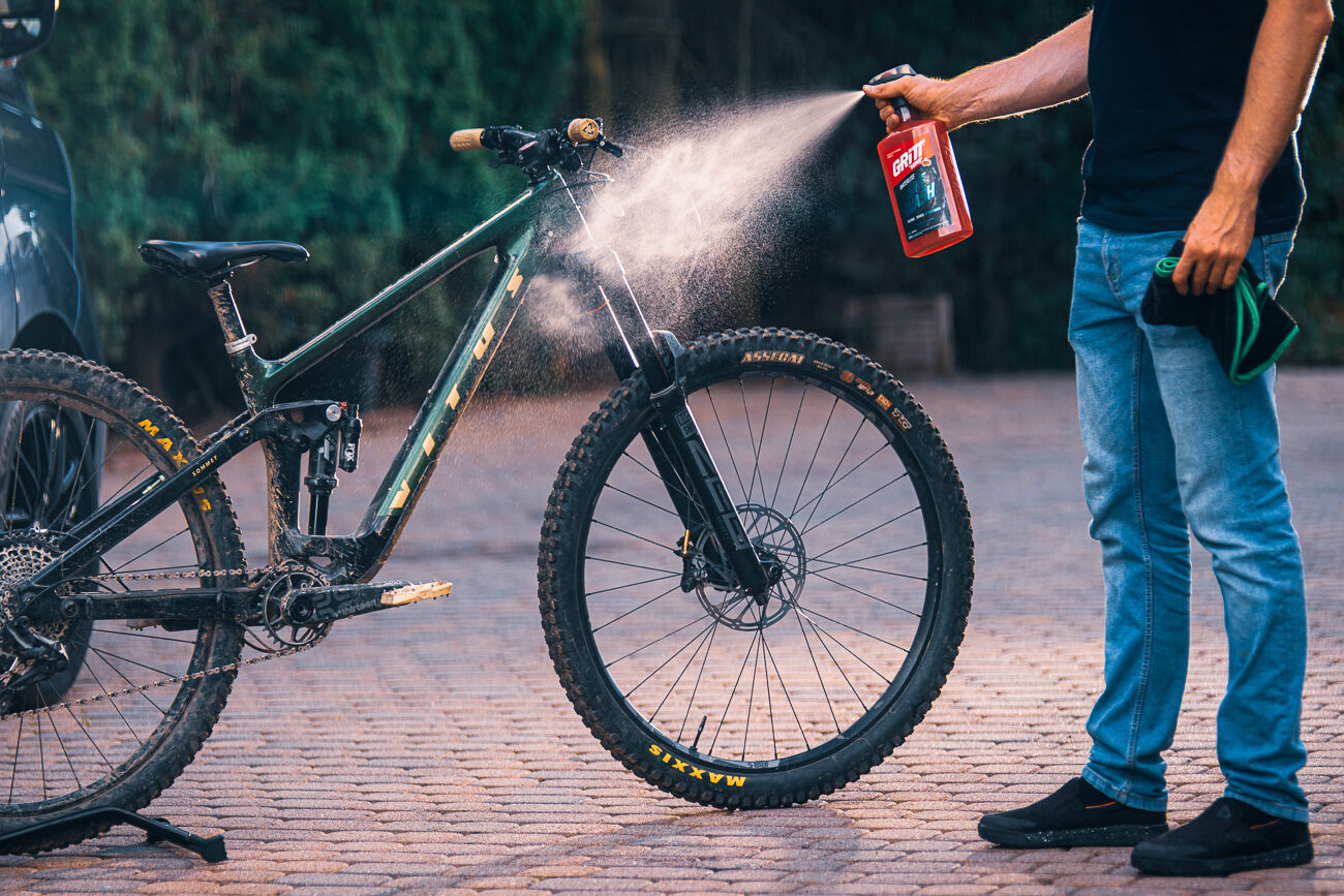 Gritt Cleaning Products by Leatt